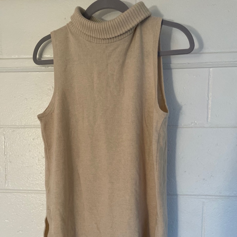 Women's Ann Taylor Wool Pullover Sweater Sleeveless Top.